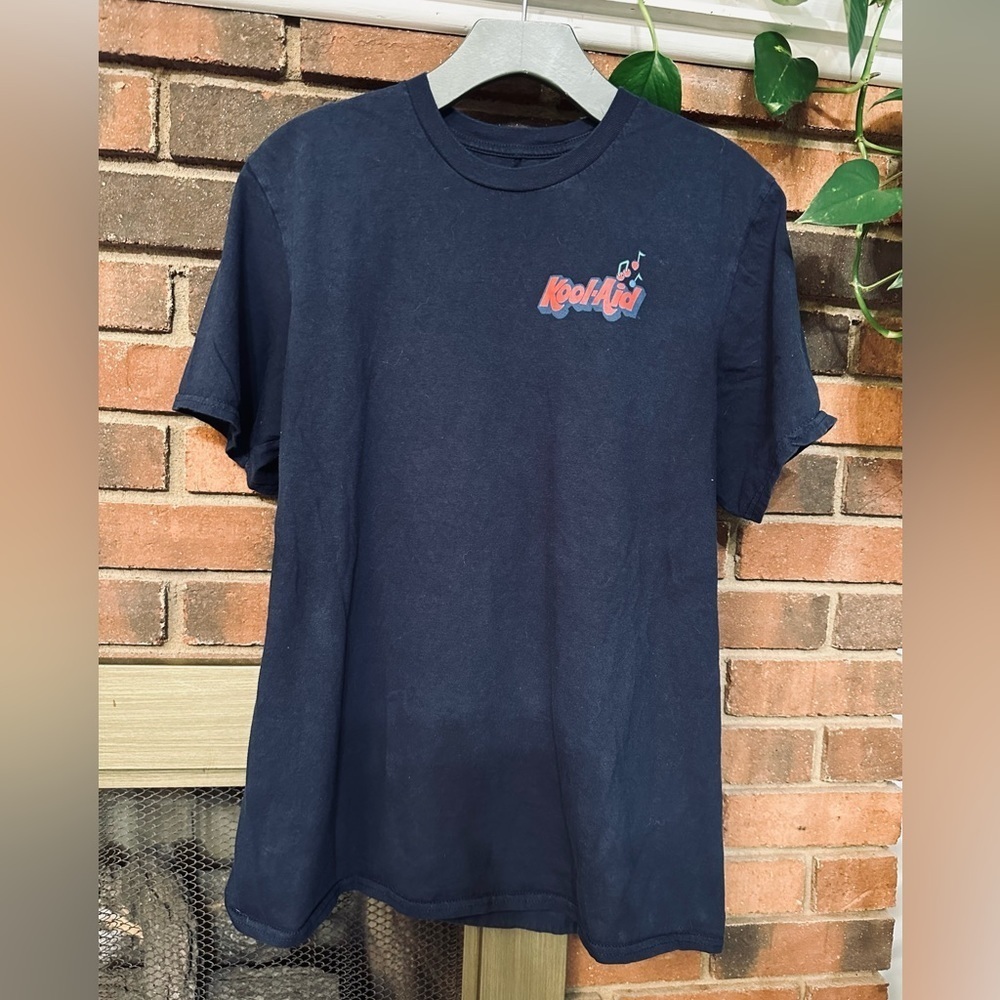 🛍️KOOL Aid graphic tee large with excellent new condition. - Picture 3 of 5